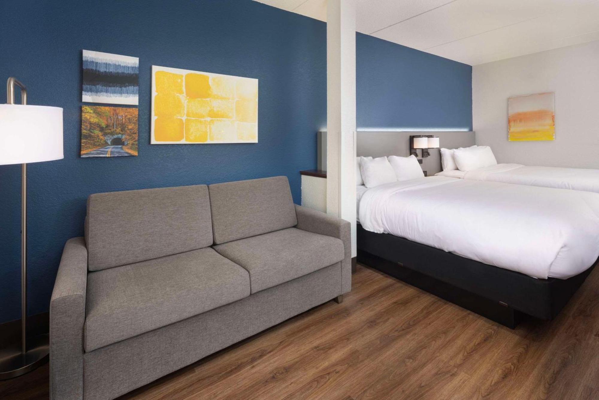 Comfort Outlet Center Hotel