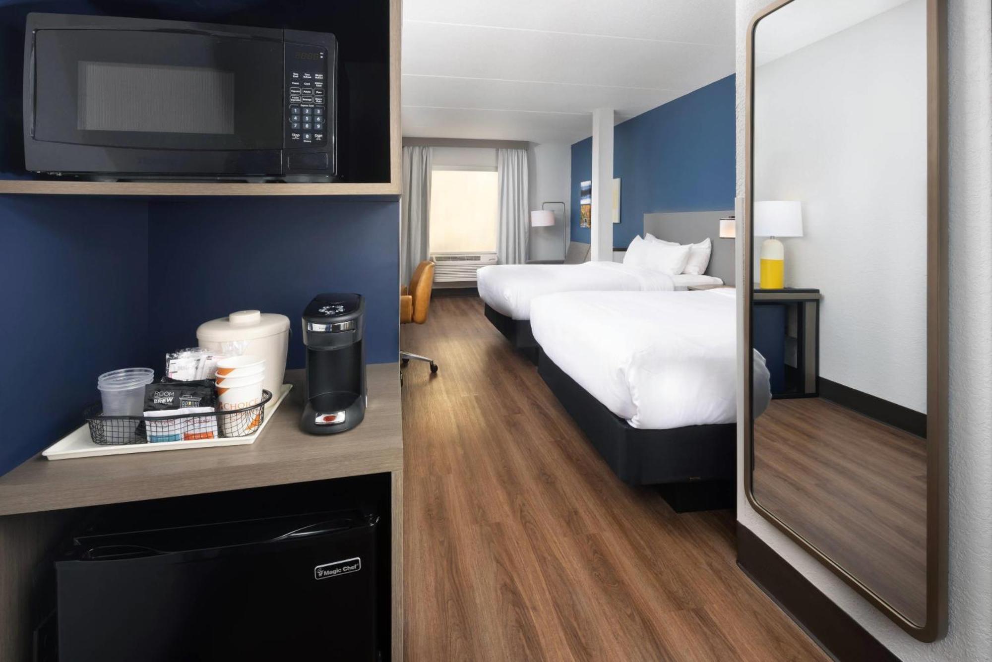 Comfort Outlet Center Hotel 3*