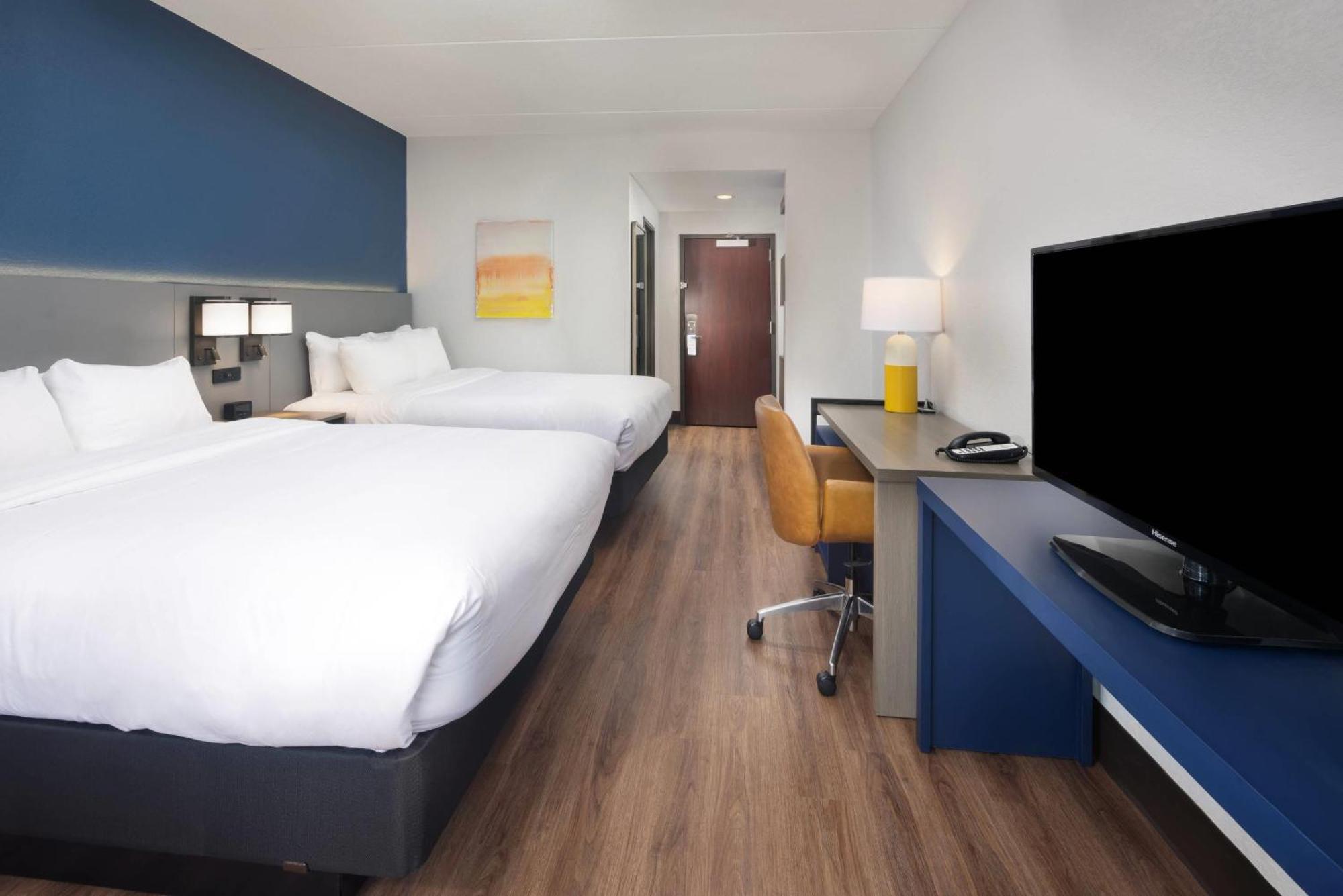 Comfort Outlet Center 3* Asheville