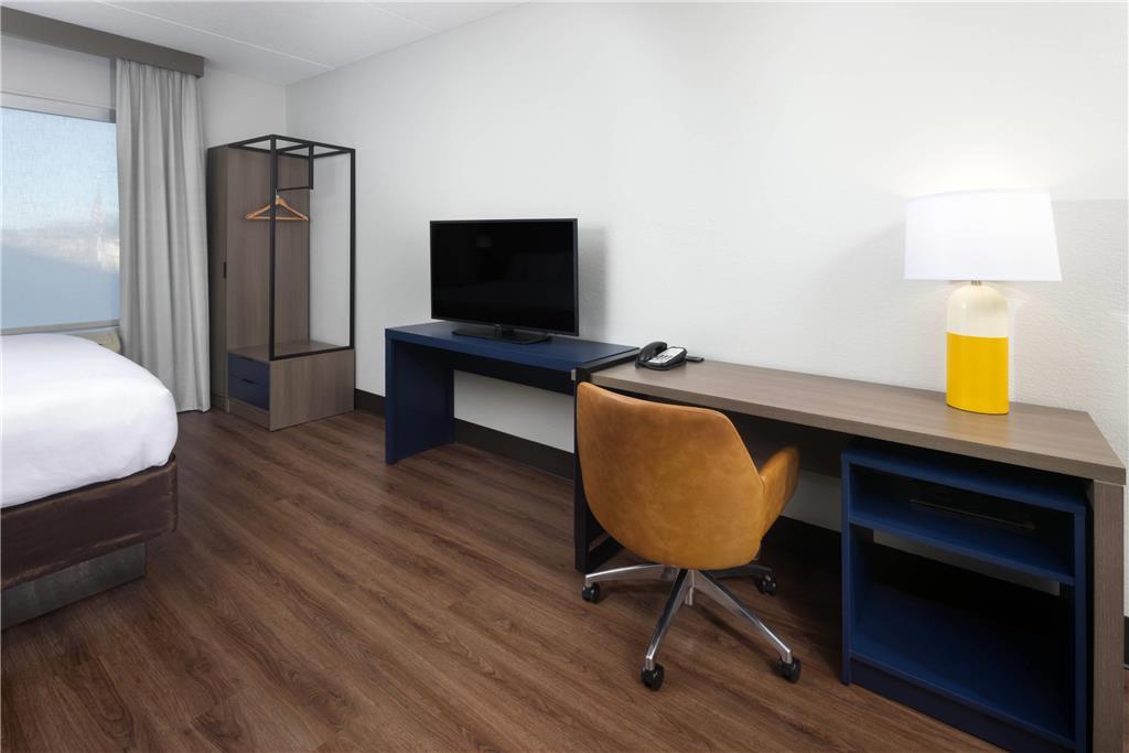 Hotel Comfort Outlet Center Asheville