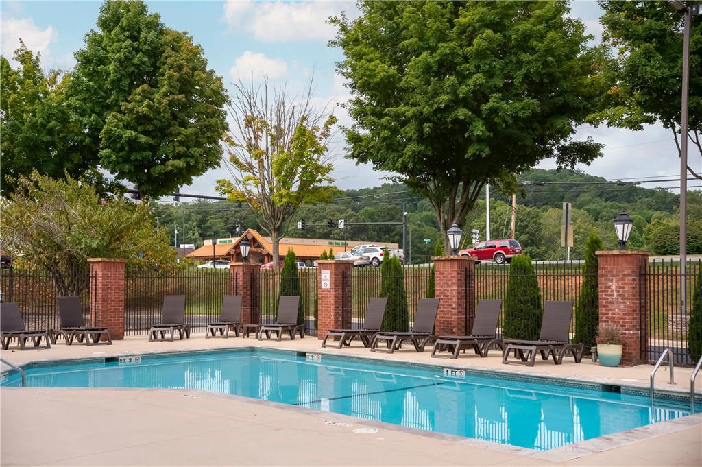 Comfort Outlet Center 3* Asheville